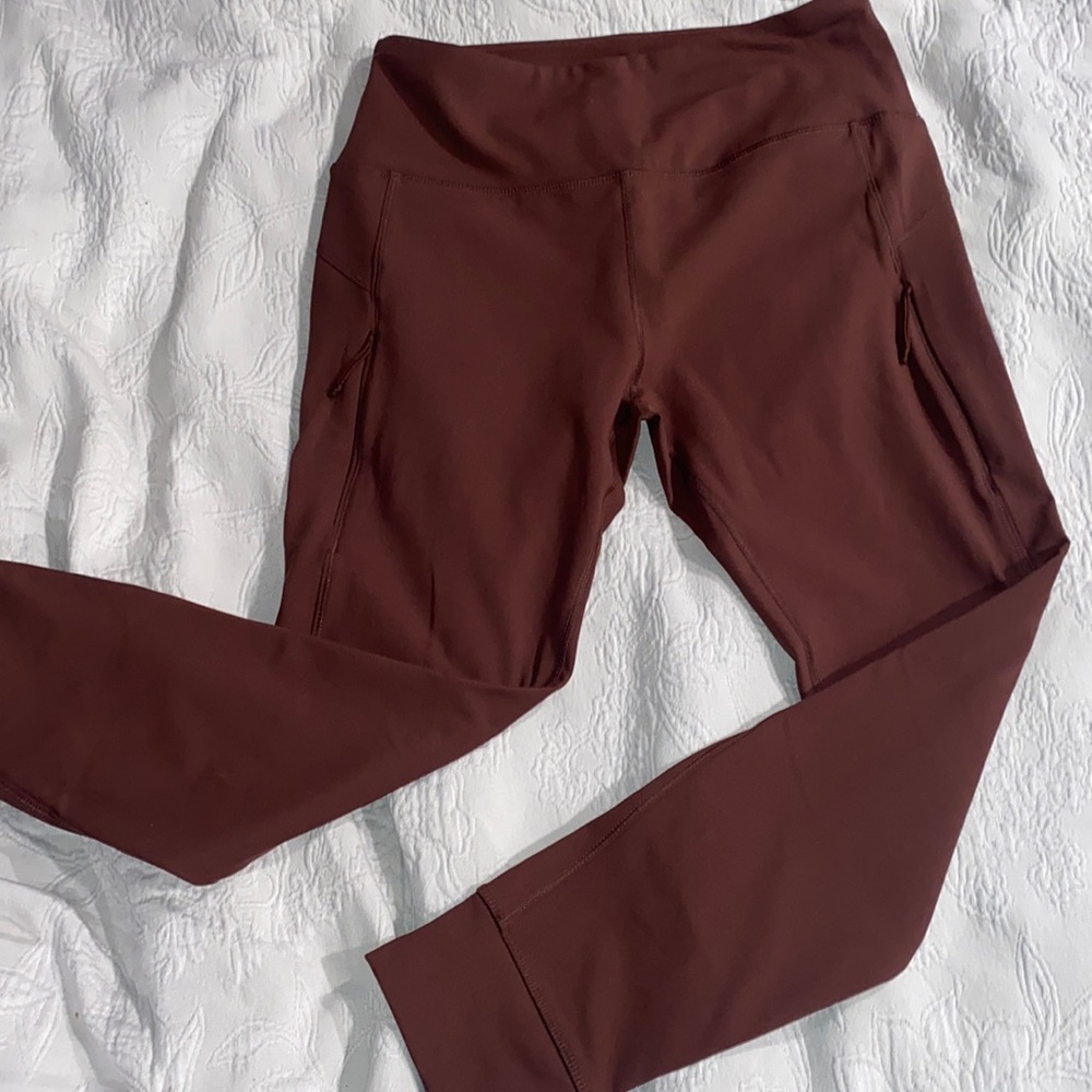 Brown fleece-lined avalanche joggers